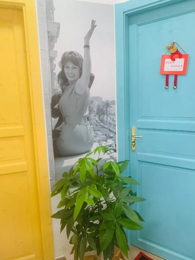Mamm E Figl Bed and Breakfast Napoli 0*,  Italia